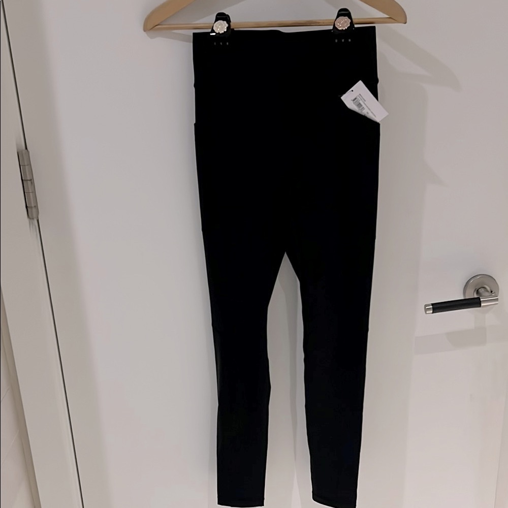 BANDIER & WSLY Center Stage Pocket Legging - Picture 6 of 7